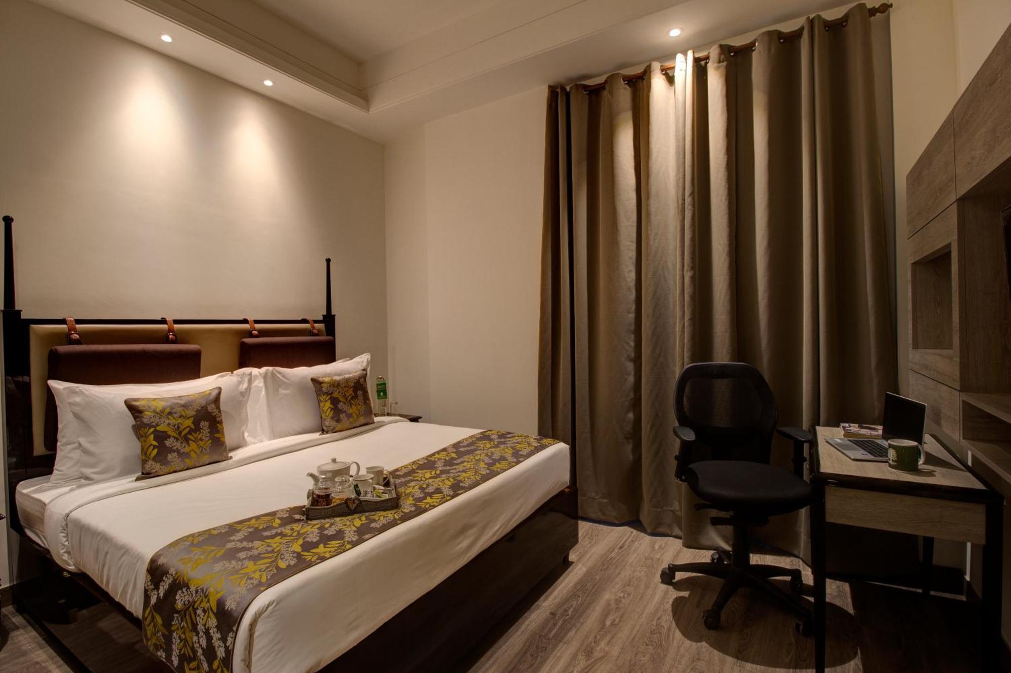 Rhythm Gurugram Hotel & Suites, Sohna Road Gurgaon Luaran gambar