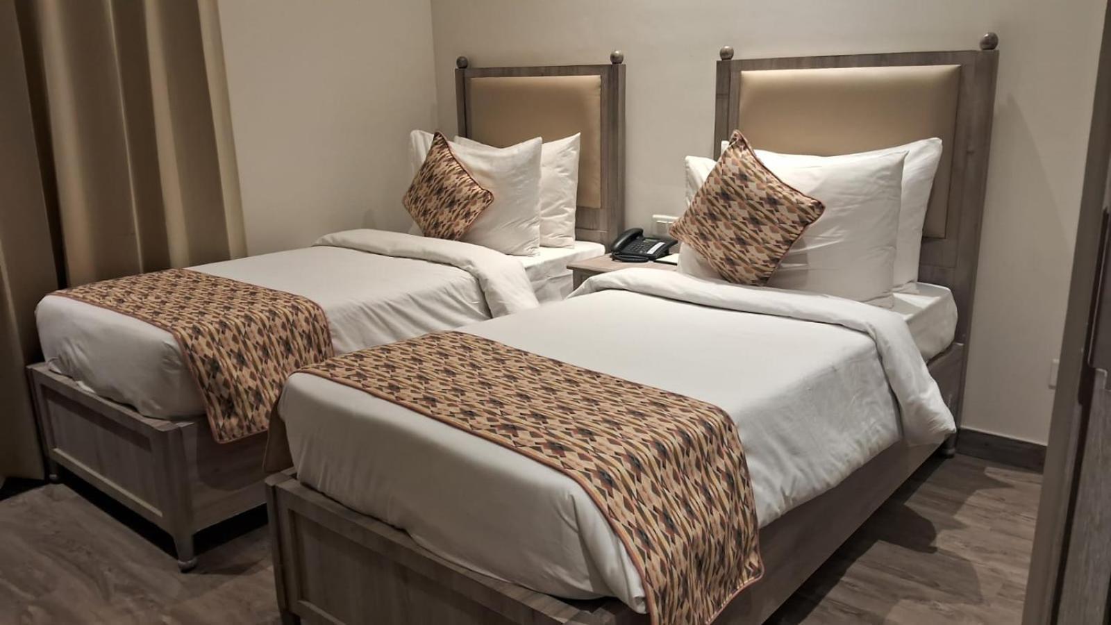 Rhythm Gurugram Hotel & Suites, Sohna Road Gurgaon Luaran gambar